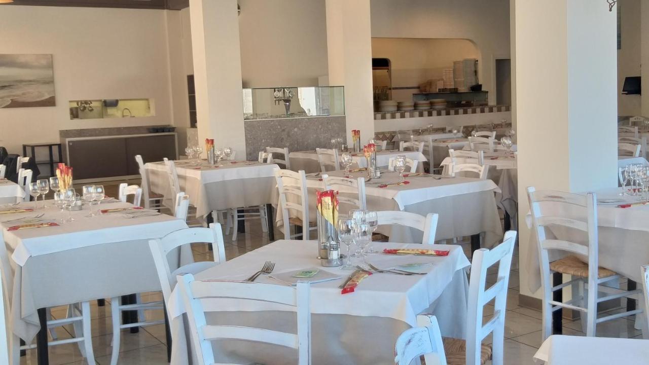Hotelristorante Il Punto Marotta Luaran gambar